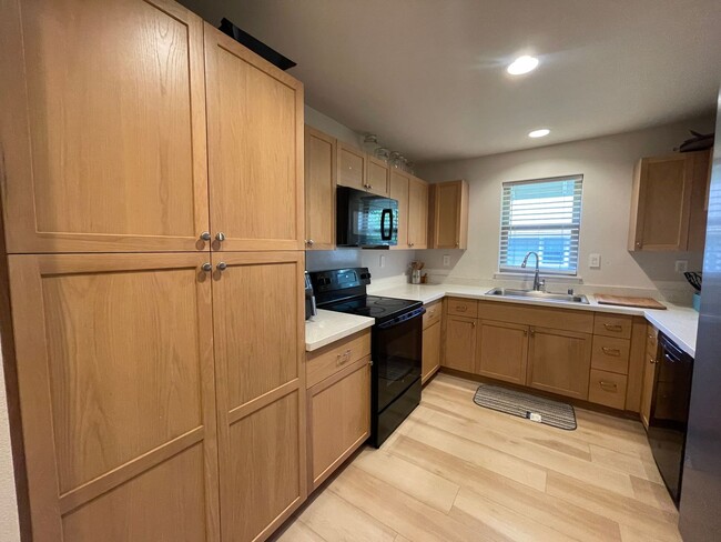 Photo - Fully Furnished 3 Bedroom/2 Bathroom Unit #7-101