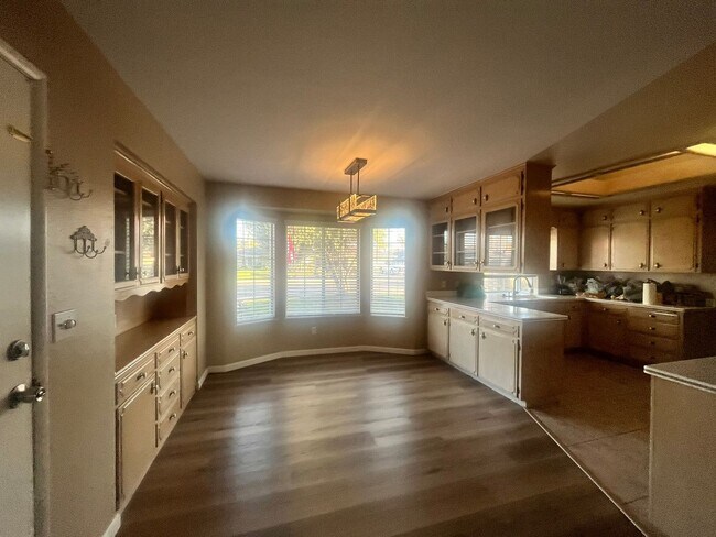 Photo - 189 W Julia Way