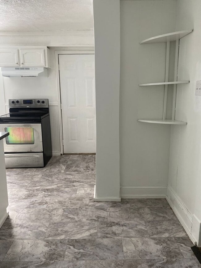 Photo - 2 Bedroom Duplex off of Rivermont Avenue. Unit 1348 Bedford Avenue,