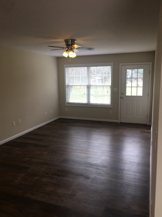 Living Room - 25 Carol Ln Unit 3