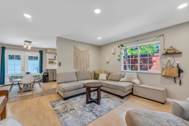 Photo - BIG VALUE small price!