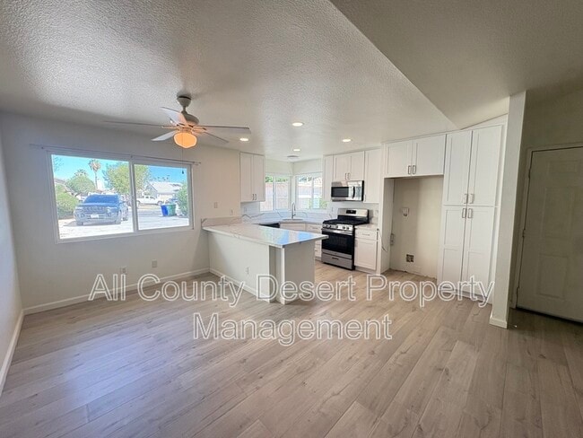 Photo - 33687 Whispering Palms Trail Unit 1