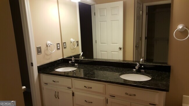 Photo - 2807 Forest Wood Dr