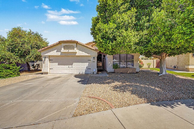 Building Photo - 6406 W Escuda Rd