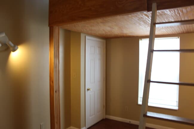 Photo - 319 American Ave