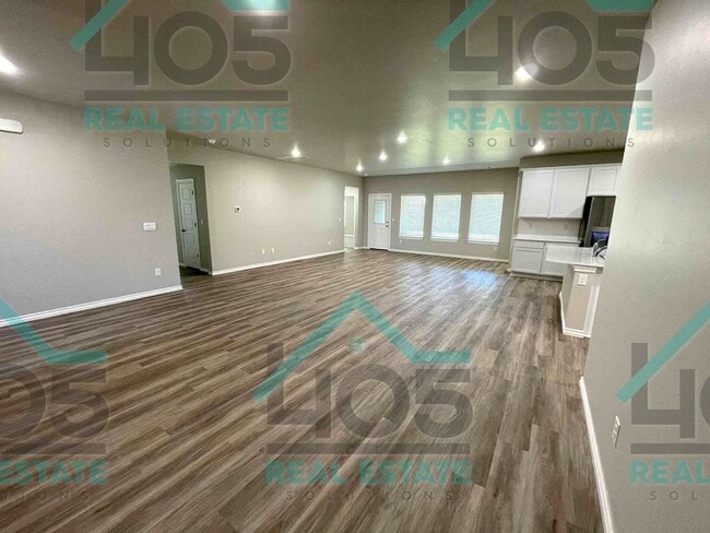 Photo - 7500 NW 149th St
