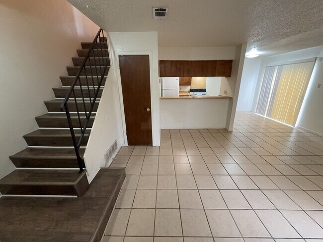 1204 Covey Ln Unit 1204 Covey Unit A