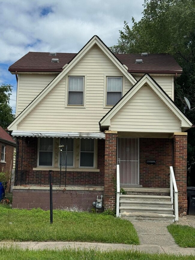 Building Photo - 15352 Hartwell St Rental