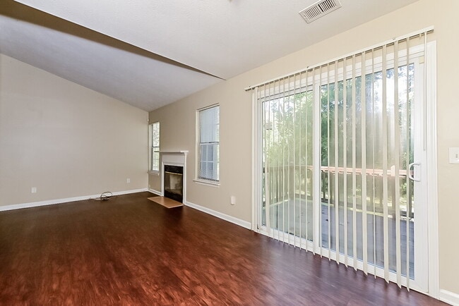 Photo - 3122 Chippewa Dr