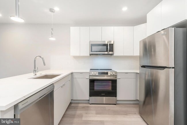 Photo - 3449 Scotts Ln Unit B418