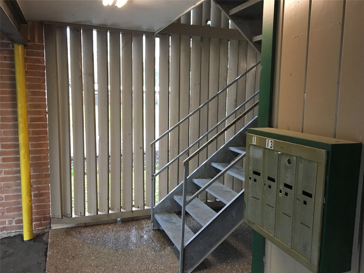 Photo - 7323 Lindencrest St