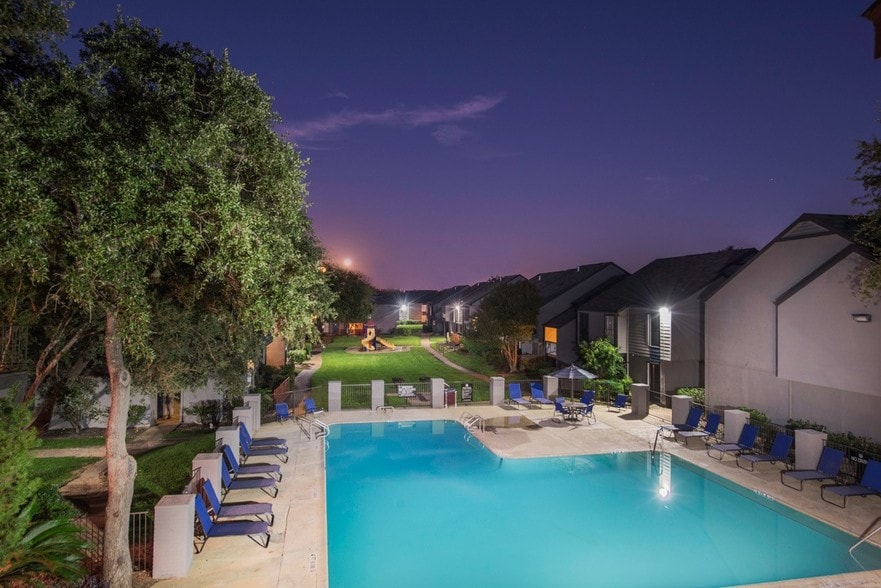 Star Club Apartments For Rent in San Antonio, TX