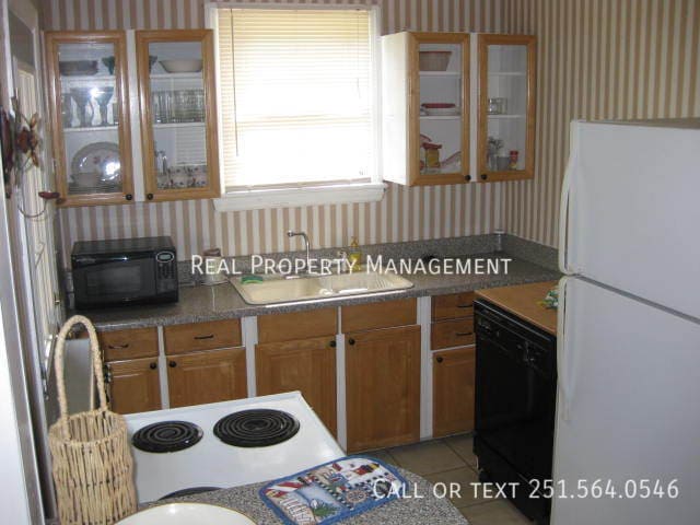 Photo - 5105 Pineview Ln S