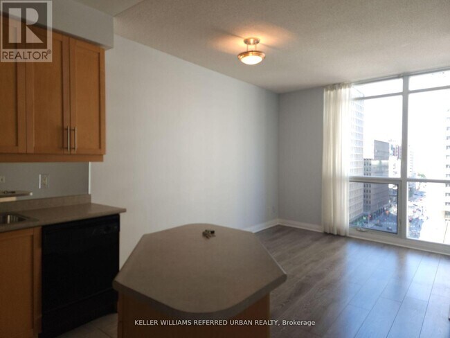 Photo - 1121 Bay St. Unit 1504