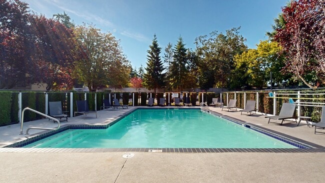Ellyson Apartment Homes