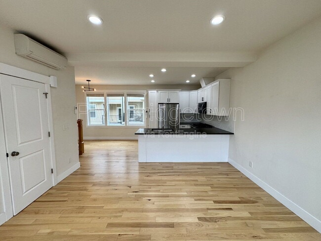 Photo - 8804 N Edison St