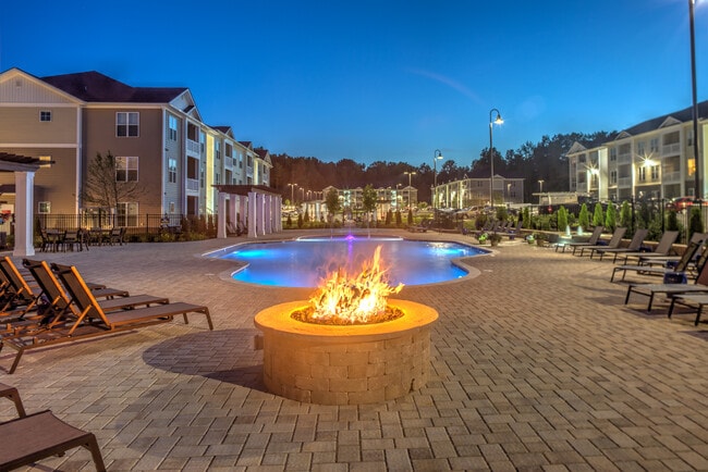 Building Photo - Village at West Lake Rental