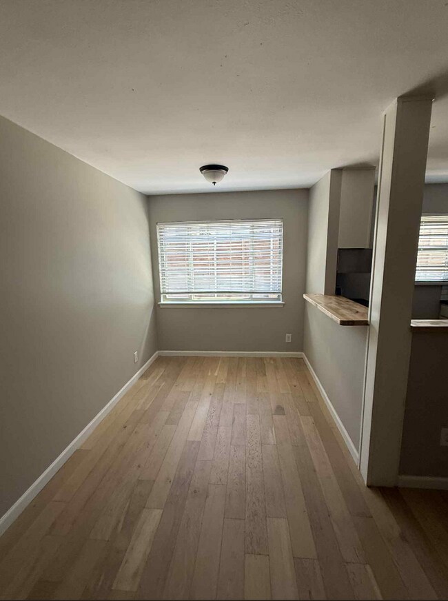 4039 Cole Ave Unit 117