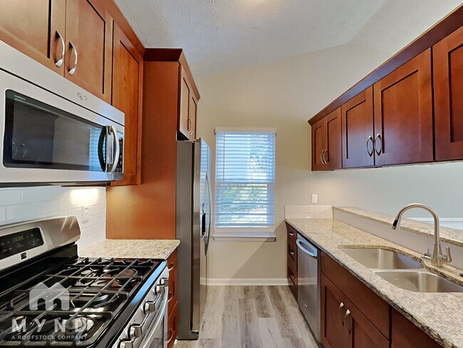 Photo - 5491 La Fleur Trail