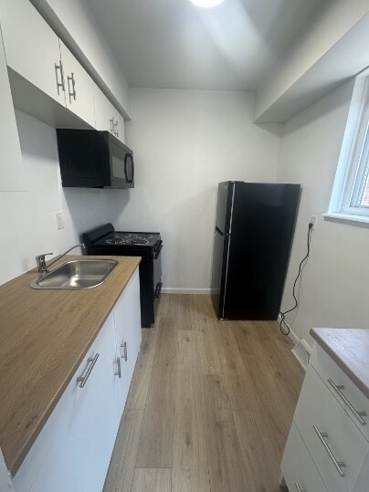 Photo - 17550 Lake Shore Blvd