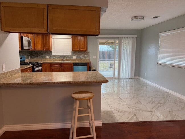 Photo - Nice home for rent in Hanford