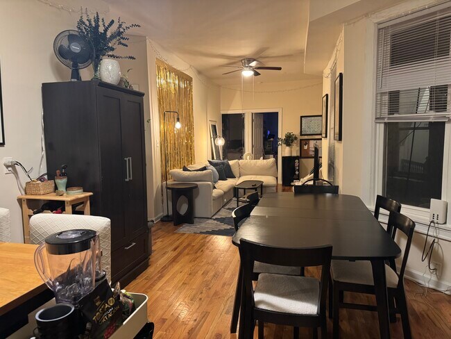 Photo - 2614 N Racine Ave Unidad 2602