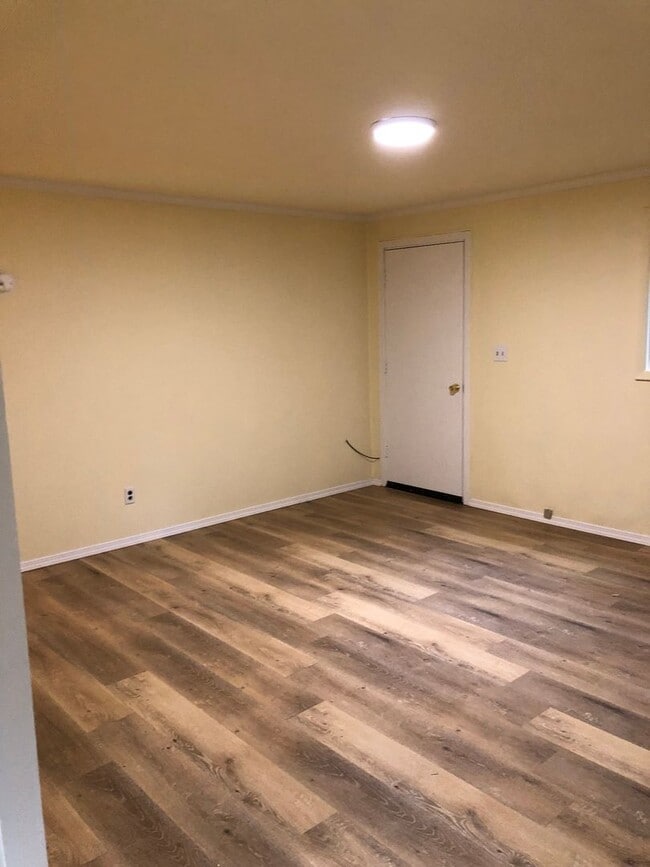 Photo - 2 Bed 1 Bath in Stevenson