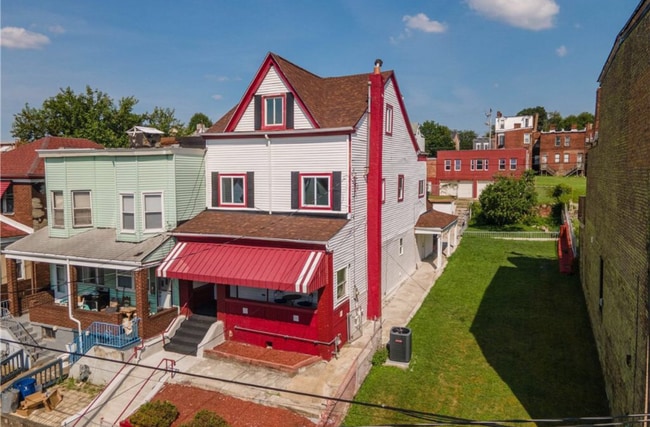 Photo - 3212 Juliet St