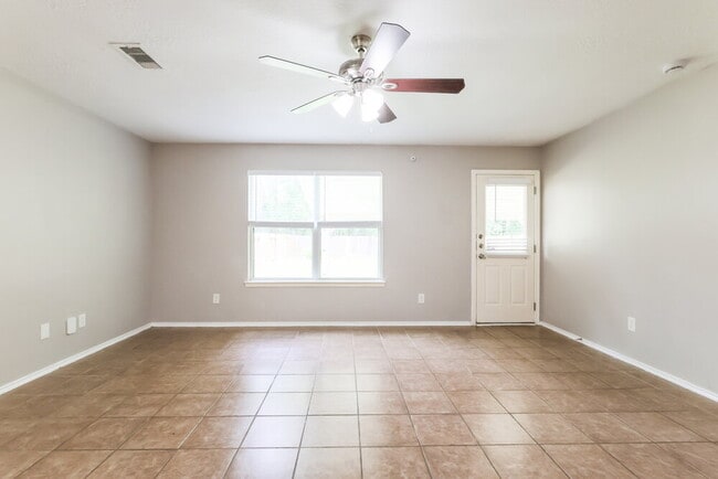 Photo - 10005 Sterling Pl Dr