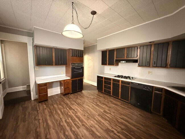 Photo - 617 E Main St Unit Apt A