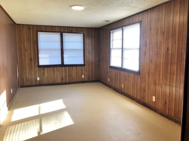 Photo - 1473 Haviland Cir