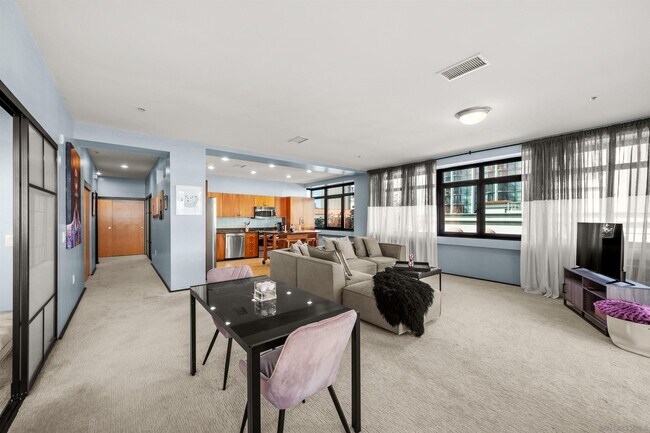 Photo - 1551 Fourth Ave Unidad 303 Rental