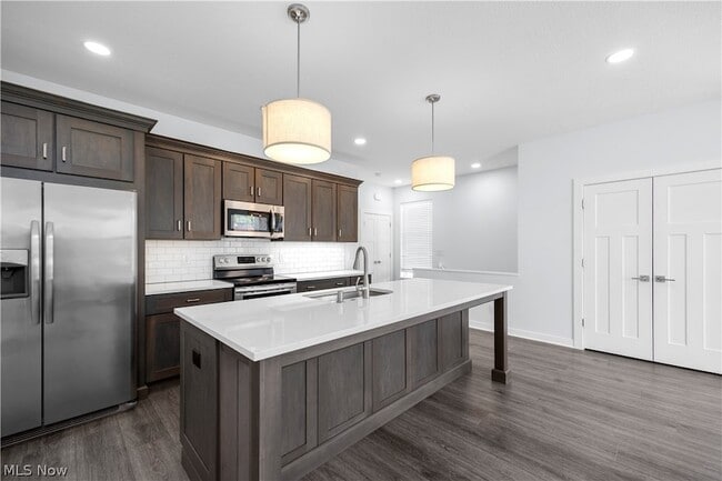Photo - 2059 W 34th Pl