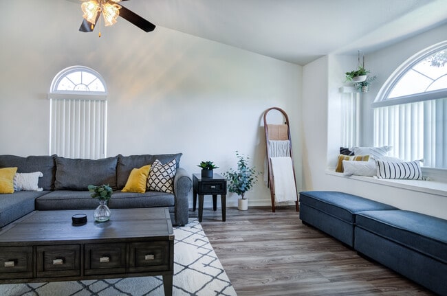 Building Photo - Bayview Hills – Military Housing Rental