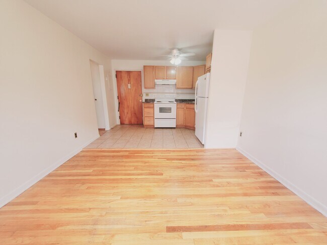 Photo - 14 Belltown Rd Unit 3