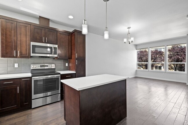 Photo - Spacious 3 Bed / 3.5 Bath Seattle Townhome!