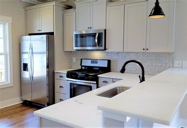 Photo - 209 Springwood Way