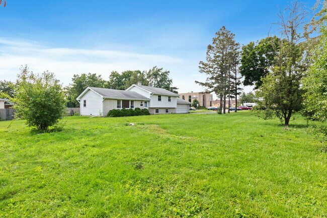 Photo - 123 E Ogden Ave