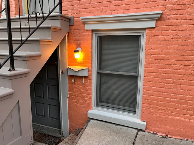 15 Irving St