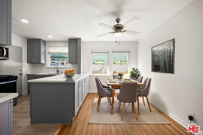 Building Photo - 3613 Kalsman Dr Unit 1