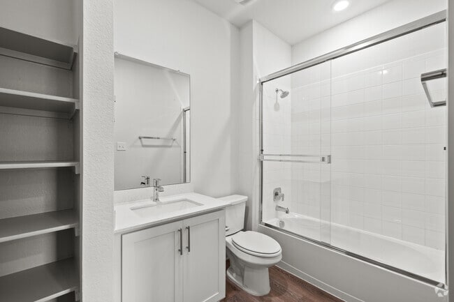 3BR, 2BA - 1,489SF - 2nd Bathroom