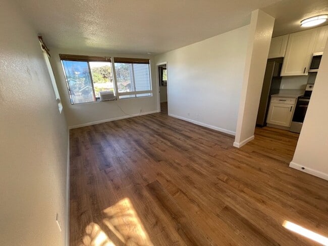 Photo - Renovated 1 bed/ 1 bath/ 1 parking- Mililani & Pet Friendly