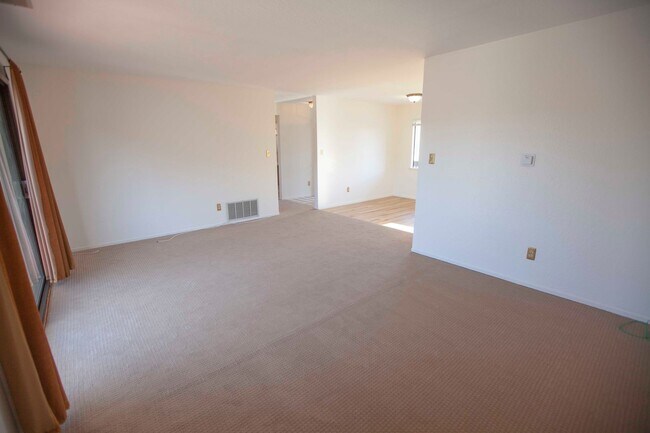 Photo - 3816BeresfordSt Unidad 1