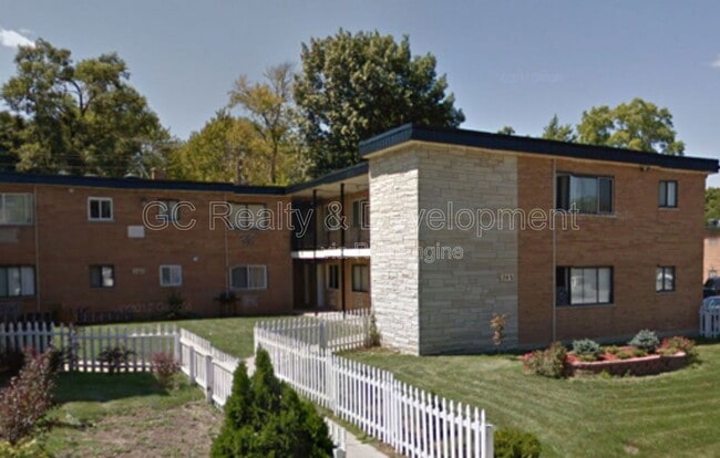 Building Photo - 350 Wilson Ave Unit 350 H