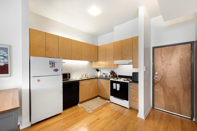 Photo - 2549 N Halsted St Unit 2C