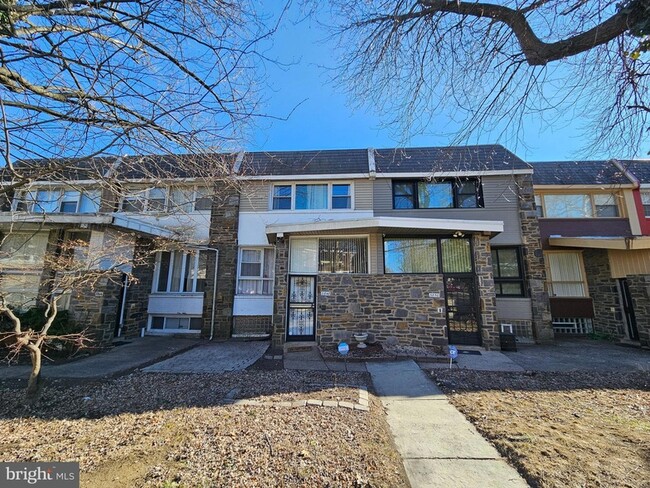 Photo - 3848 Conshohocken Ave Townhome