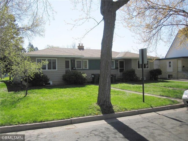 Photo - 516 N 8th St