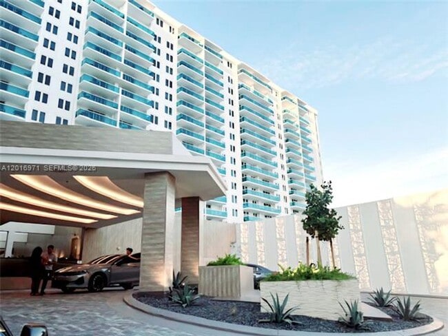 Building Photo - 2301 Collins Ave Unit 2301 Collins Ave # 528
