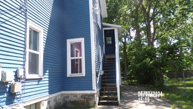 Photo - 633 W North St Unidad 2