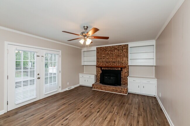 Photo - 2136 Light Brigade Dr